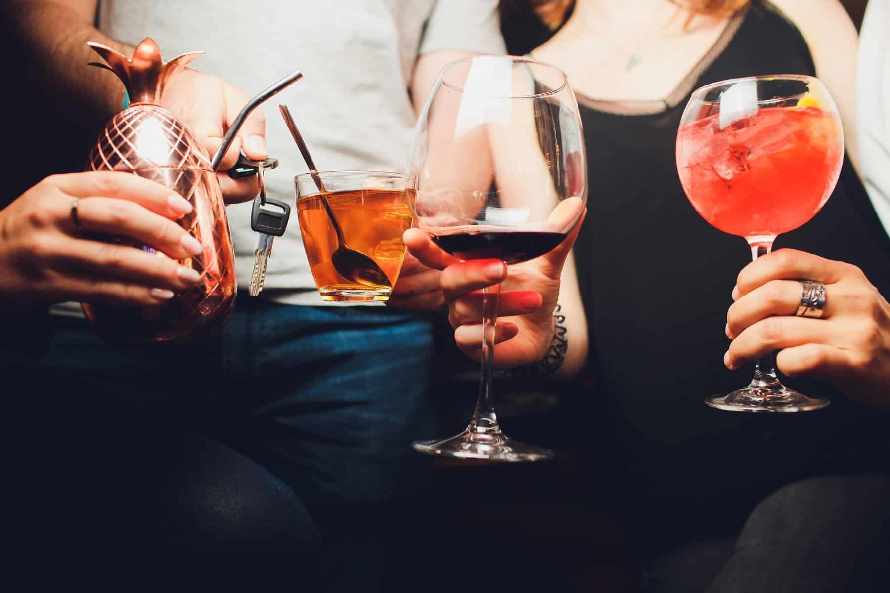 Tips for Employers Serving Alcohol at Company Events